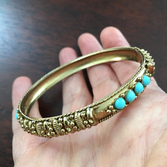 Imitation turquoise & gold base metal bangle - Picture 2 of 8